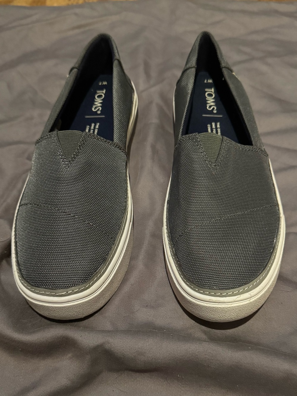 TOMS Women’s Kameron Slip-On Sneakers in Dark Gray- Size 7